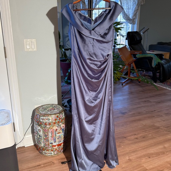 Teri Jon Gown Women 14 Blue Purple Stretch Satin Off Shoulder Glam Chic - Picture 14 of 16